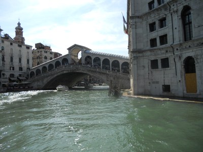 Blick auf die Rialto-Brücke