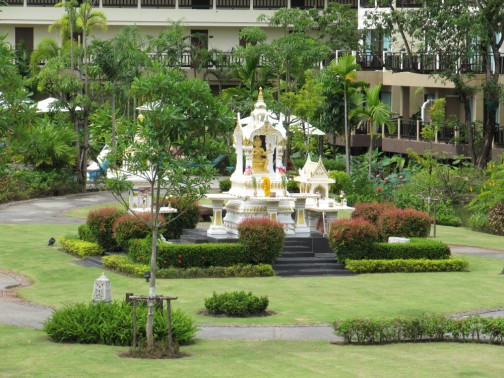Die Heiligenstatur "Buddha" im Innenbereich
